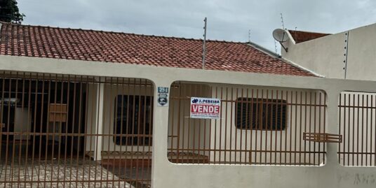 Casa na Avenida Comendador Norberto Marcondes, nº294, Centro, Campo Mourão.